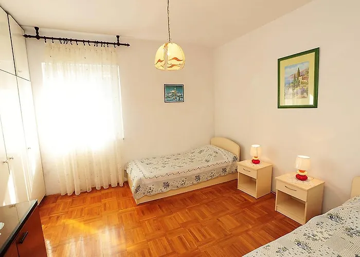 Apartamento Luka & Sara *