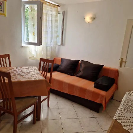 Luka & Sara Lägenhet *