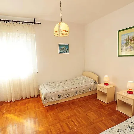 Lägenhet Luka & Sara *