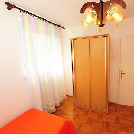 Lägenhet Luka & Sara